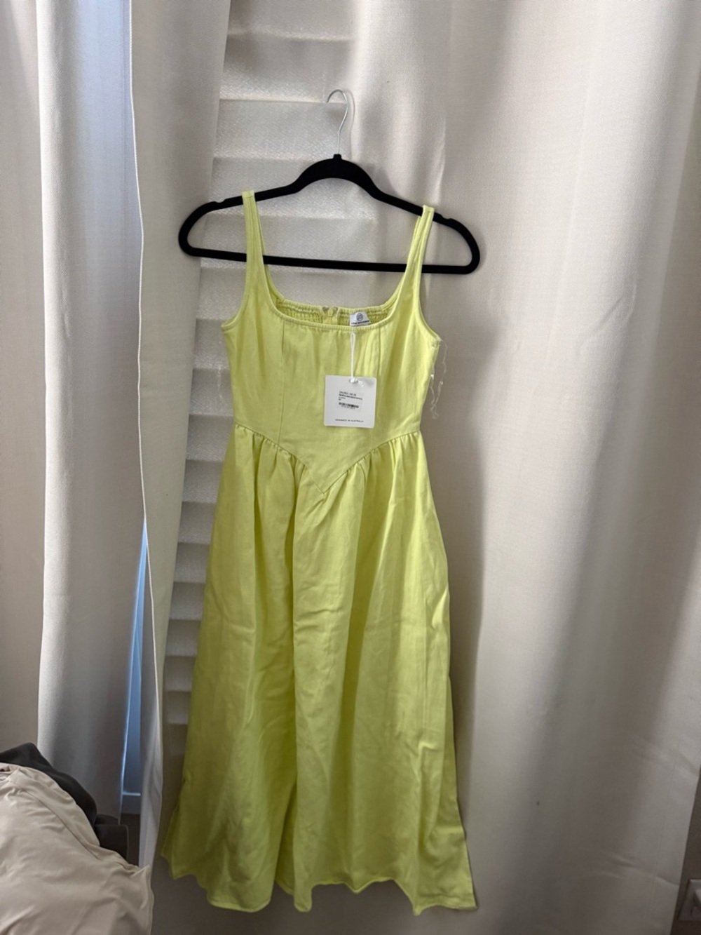 NWT Showpo RHAZIYA MIDI DRESS Sleeveless Square-Neck Maxi Dress in Light Lime 8 - Picture 5 of 6